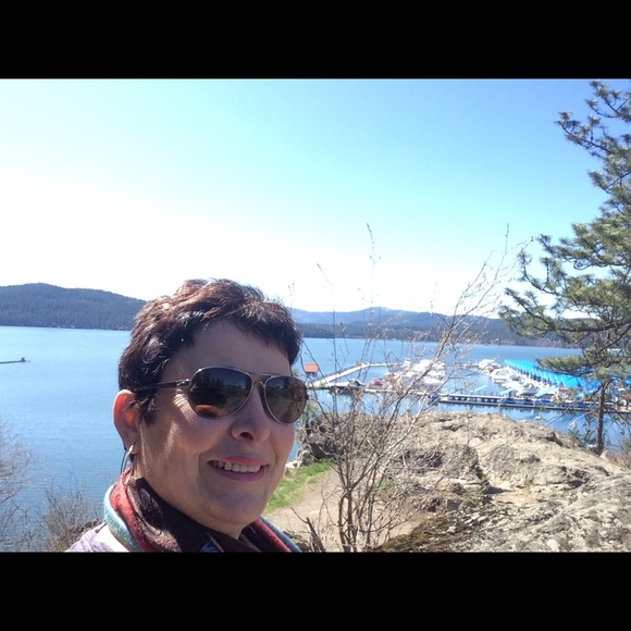 Meet your Posher, Betty - Picture 4 of 5